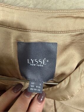 LYSSE New York Women's Tan Button Up